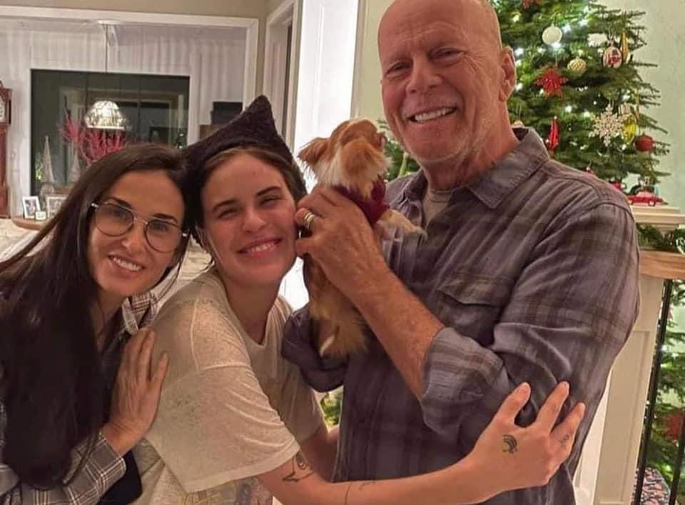 $!Reparte el actor Bruce Willis su fortuna en un nuevo testamento para su familia, incluida Demi Moore