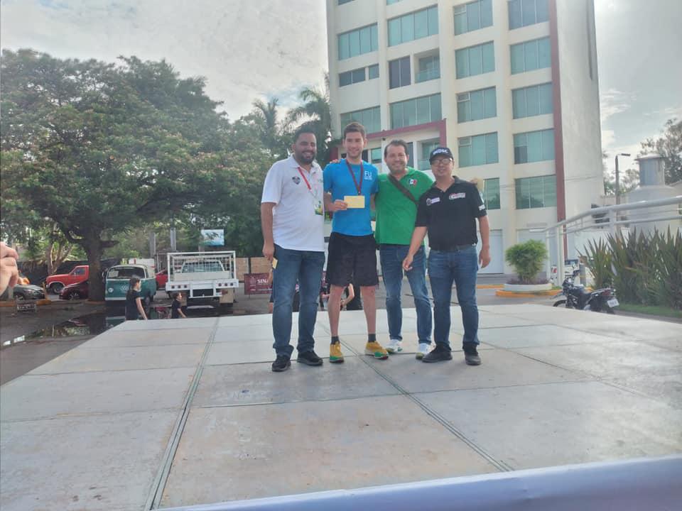 $!Juan de Dios Leyva y Norma Labrador conquistan Carrera de 5K en Culiacán