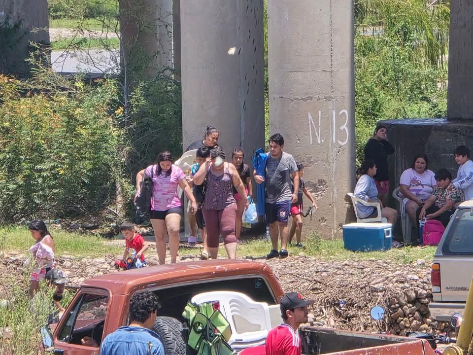 $!Por altas temperaturas, crece afluencia de bañistas en río Baluarte