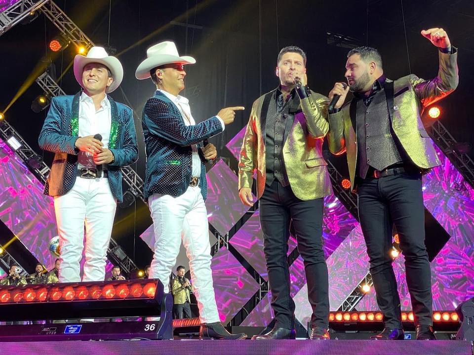 $!Es Ángela Aguilar la Artista Femenina del Año en los Premios de la Radio 2021