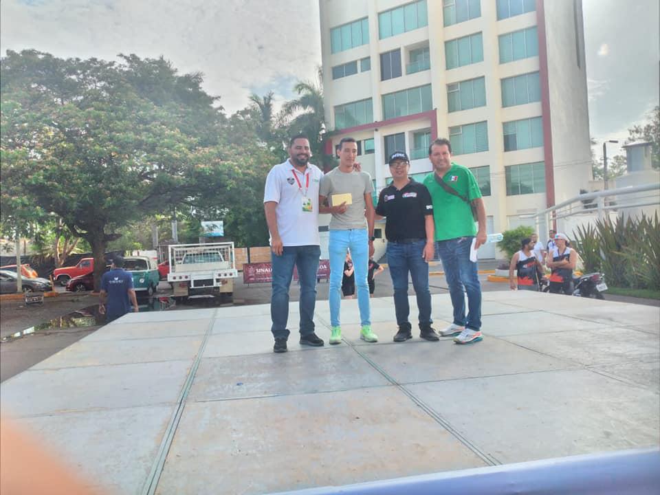 $!Juan de Dios Leyva y Norma Labrador conquistan Carrera de 5K en Culiacán