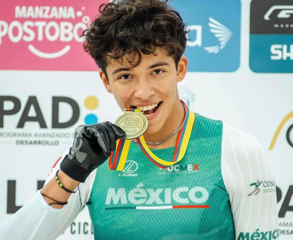 $!Culichi Máximo Estrada brilla en Bogotá con dos oros para México