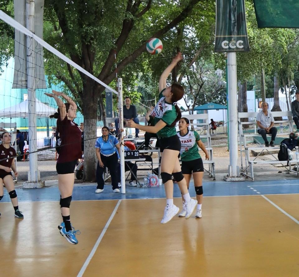 $!Con fiesta de colores, se inaugura el Encuentro Euforia Leyendas de Voleibol