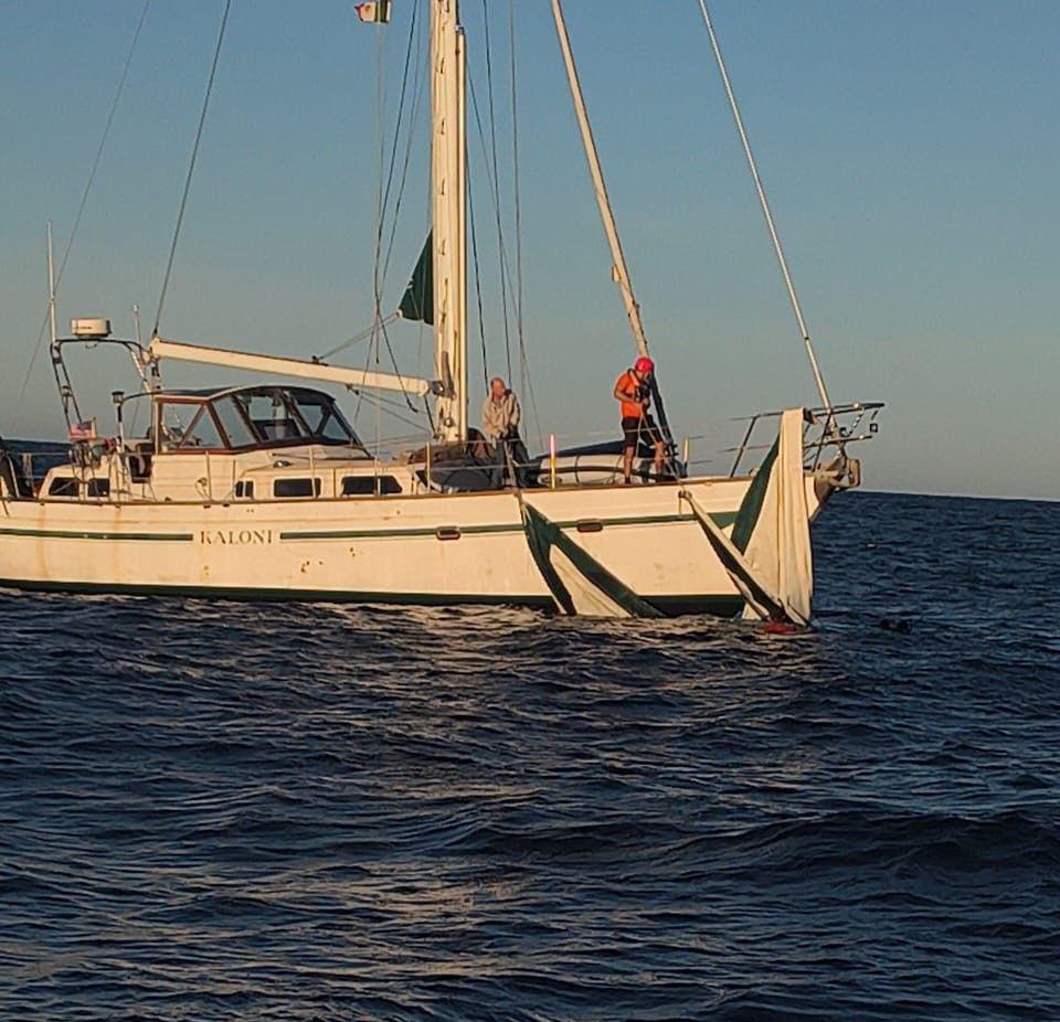 $!Marina apoya a velero con fallas en Islas Marías