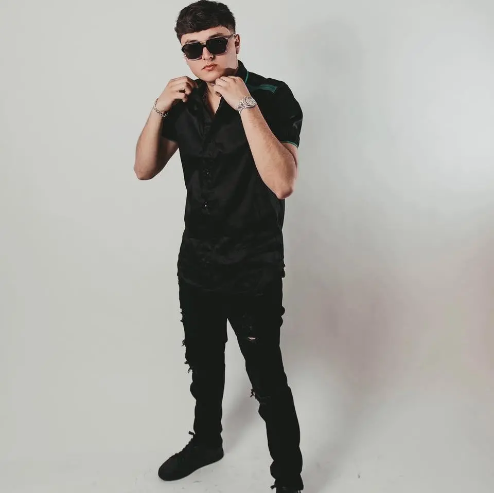 $!Gabito Ballesteros.