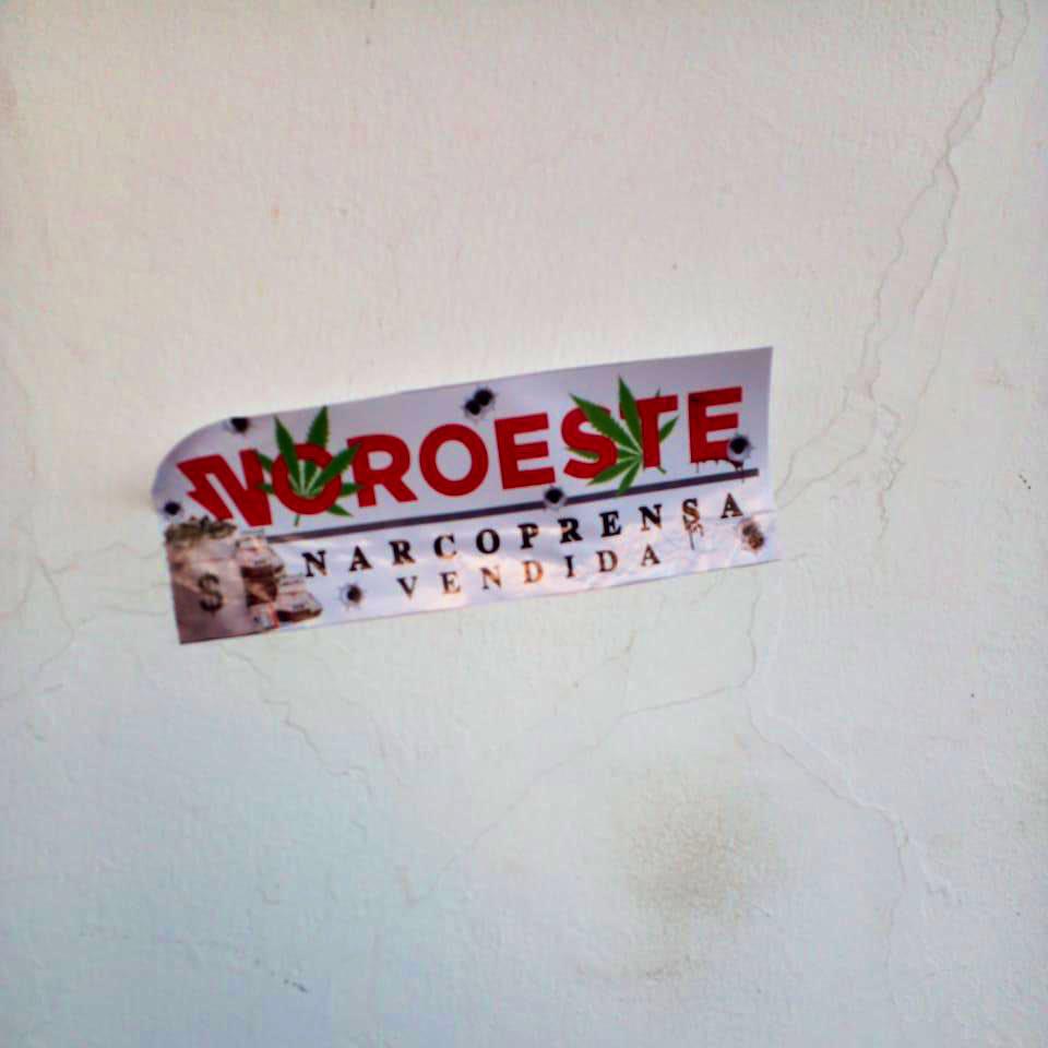 $!Tras publicaciones de UAS y familia Cuén, vandalizan edificio de Noroeste