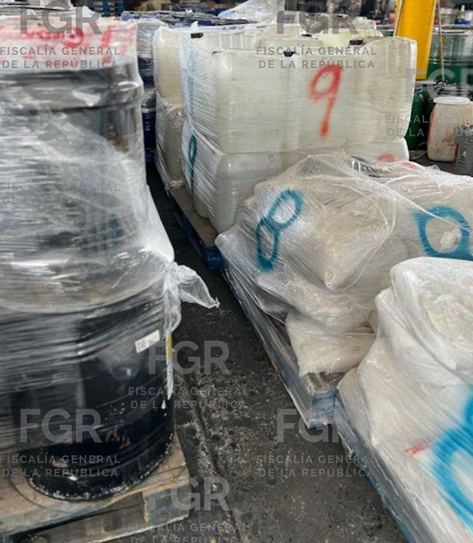 $!Incineran más de 29 toneladas de químicos y casi 900 mil pastillas de fentanilo aseguradas en Sinaloa
