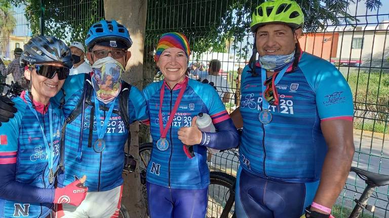 María Acosta, Juan Manuel Franco, Marcela Sánchez y Luciano Martínez.