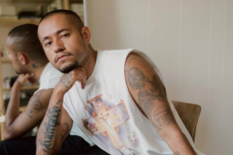 Diseñador mexicano creó vestido que utilizó Kim Kardashian en el Vaticano