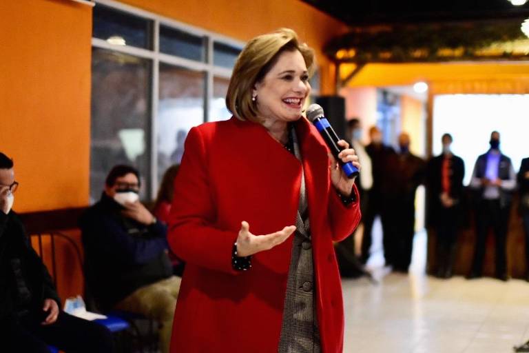 Fiscalía acusa a candidata del PAN en Chihuahua, Maru Campos, de cobrar sobornos a empresarios