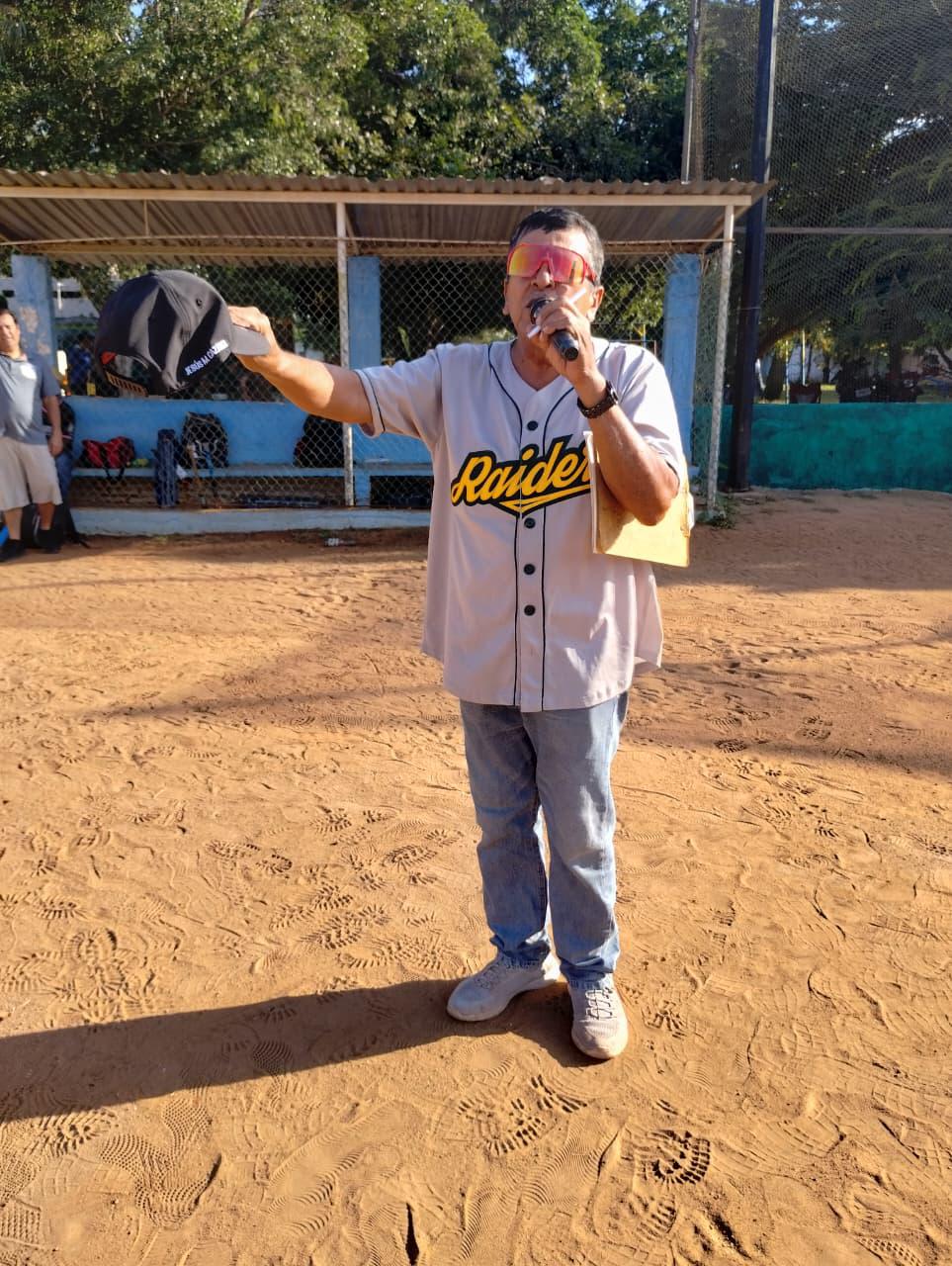 $!Cantan playball en Liga de Beisbol Sabatina, en Club Polluelos