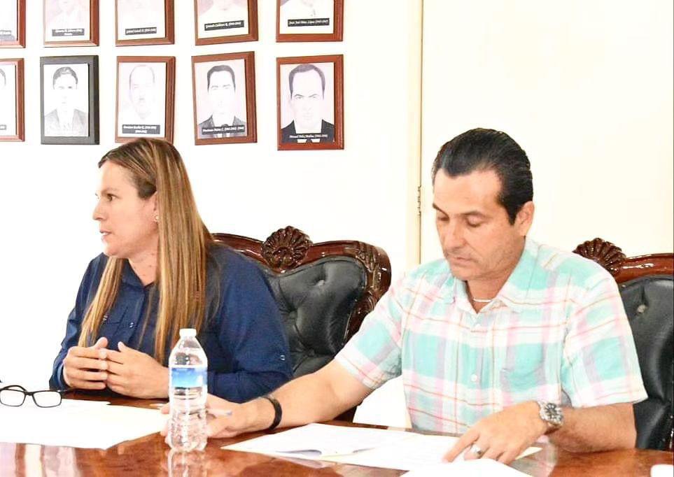 $!Beneficiarán con becas a 550 jóvenes estudiantes en Elota