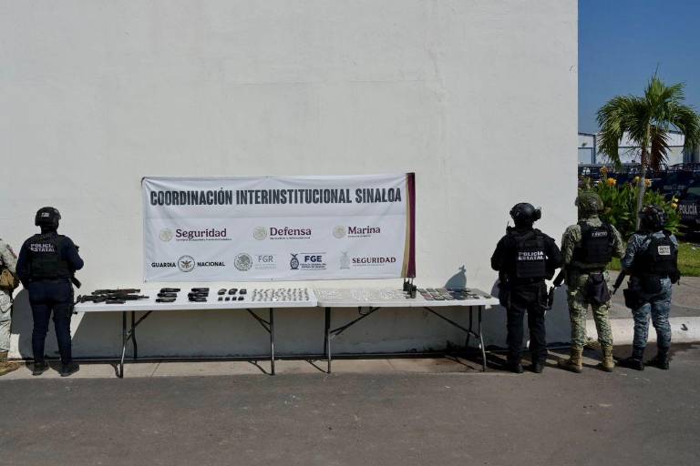 Aseguran arsenal, droga y celulares en penal de Culiacán tras operativo