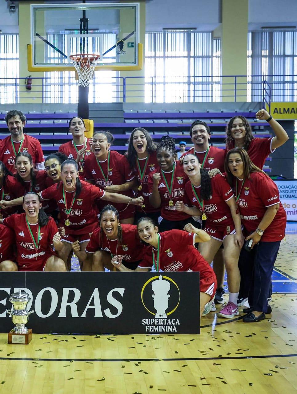 $!Sinaloense Mariana Valenzuela suma primer título en Europa