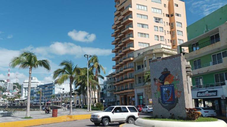 Mazatlán tiene una mañana soleada, pero hay pronóstico de lluvias para el resto del día.