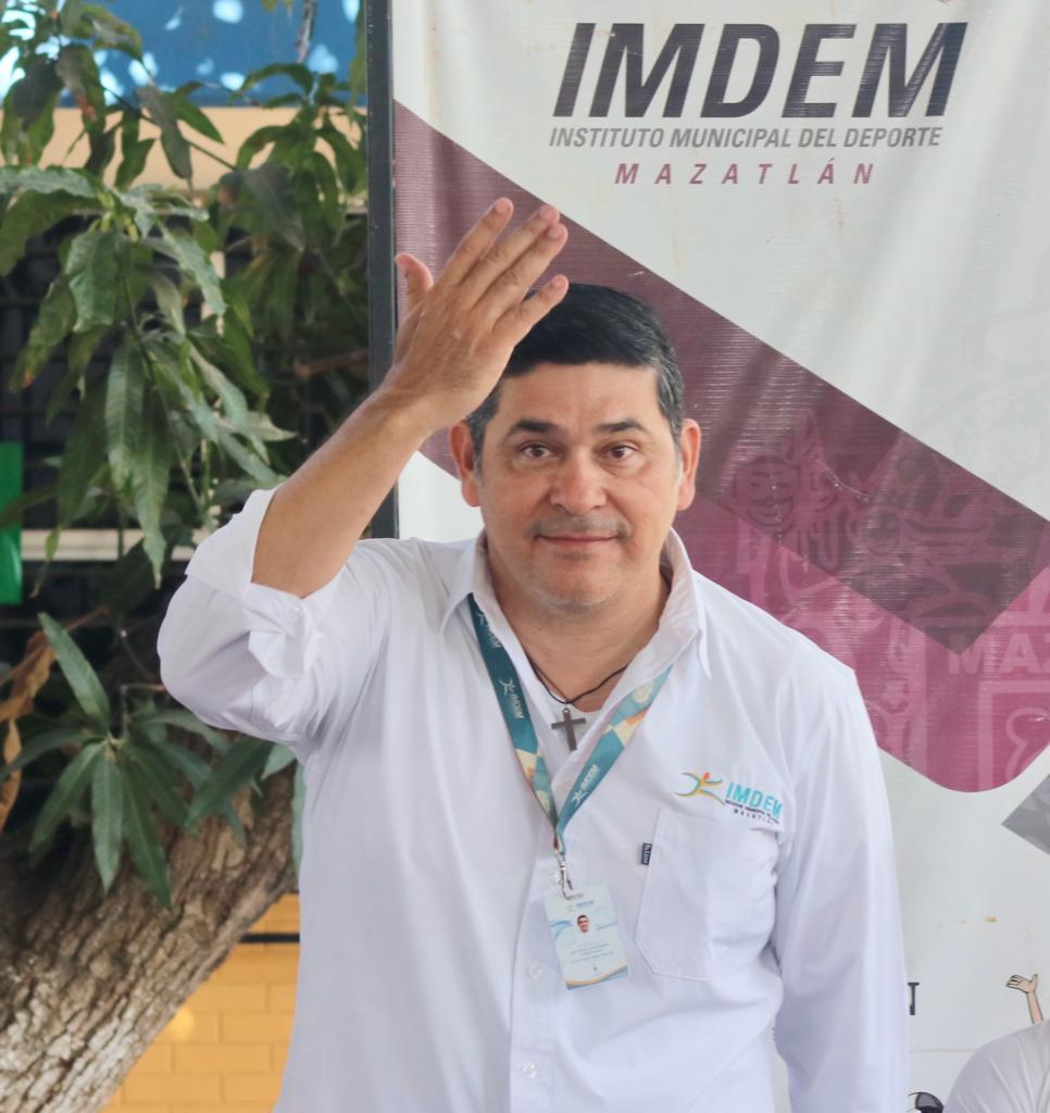 $!Entregan premio a la mejor escuela de la Olimpiada Deportiva Estudiantil