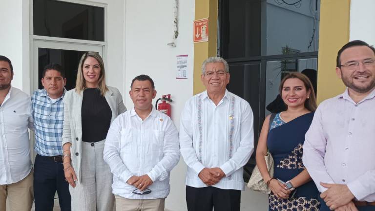 Integrantes de AMPI presentaron al Alcalde de Mazatlán los avances del Congreso Nacional que celebrarán en el puerto.