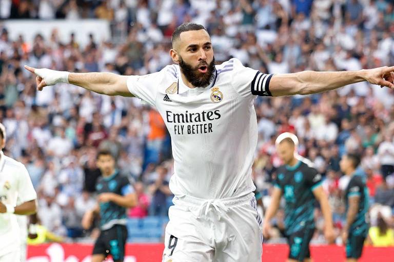 Karim Benzema supera a Hugo Sánchez como goleador en LaLiga