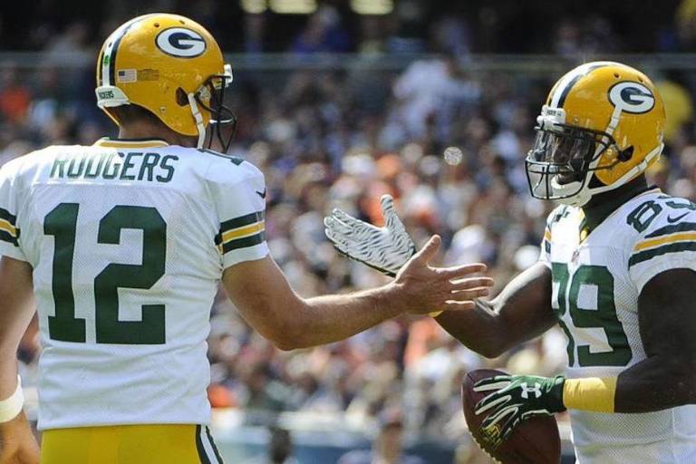 Aaron Rodgers da positivo por Covid-19 y se perderá el juego ante Chiefs