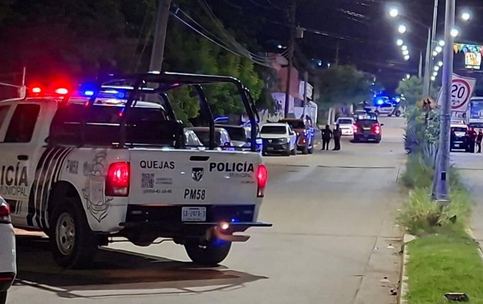 $!Atacan con un artefacto explosivo a patrulla de la Policía Municipal en Mazatlán