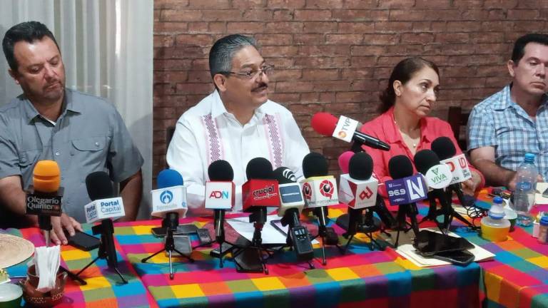 El vocal ejecutivo del INE en Sinaloa, Jorge Ruelas Miranda, dio a conocer las denuncias interpuestas por el Frente Amplio por México.