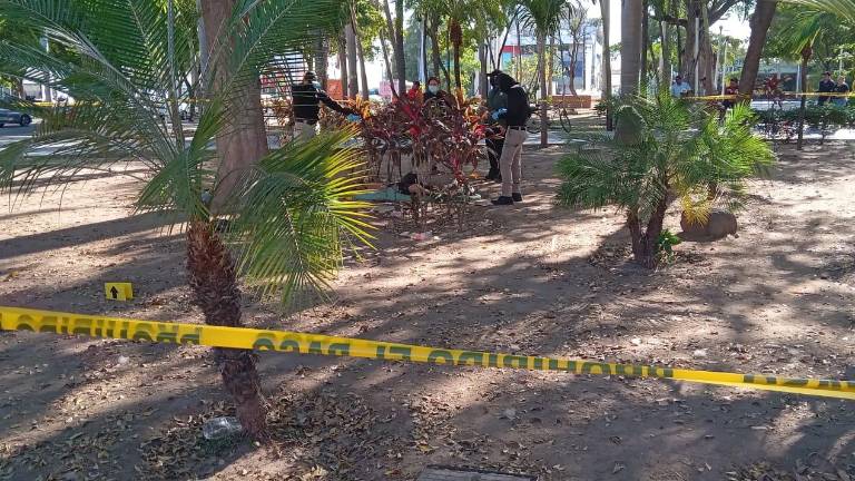 El adulto mayor se había quejado de dolor estomacal.