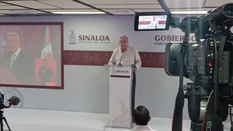Conferencia de prensa del Gobernador de Sinaloa Rubén Rocha Moya, donde reproduce el mensaje del Presidente de México.