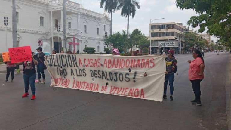 Reclaman vecinos de Santa Rocío que desalojo fue ilegal en Culiacán