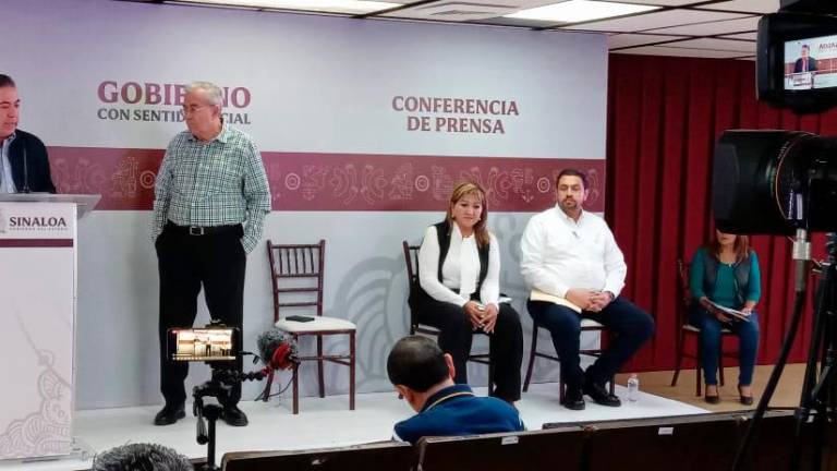 Conferencia semanera del Gobierno de Sinaloa celebrada este lunes, en la que hablaron sobre una iniciativa para reformar la Ley de Menores.