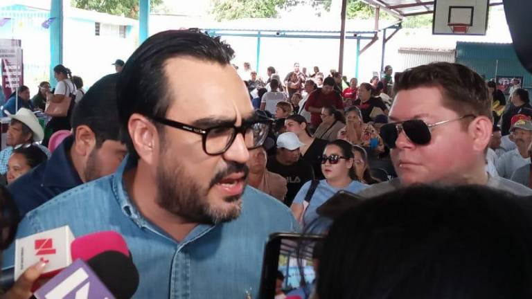 El Alcalde de Culiacán Juan de Dios Gámez Mendívil llama a no hacer apología del delito en festejos de Halloween.