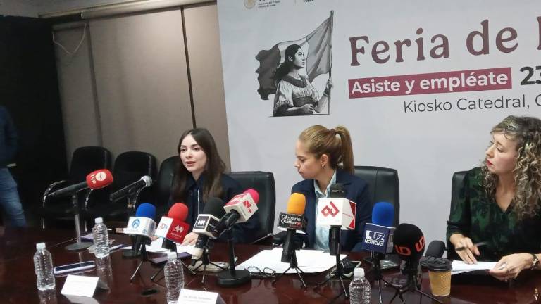 Conferencia de prensa para dar a conocer la primera Feria Nacional del Empleo del año en Culiacán.