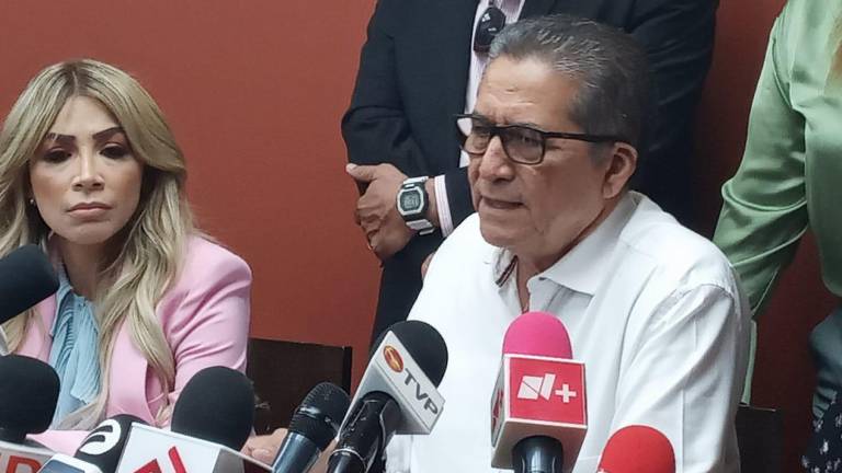 El Diputado Feliciano Castro dijo que no tiene porqué llamarle la atención al Diputado Pedro Lobo.