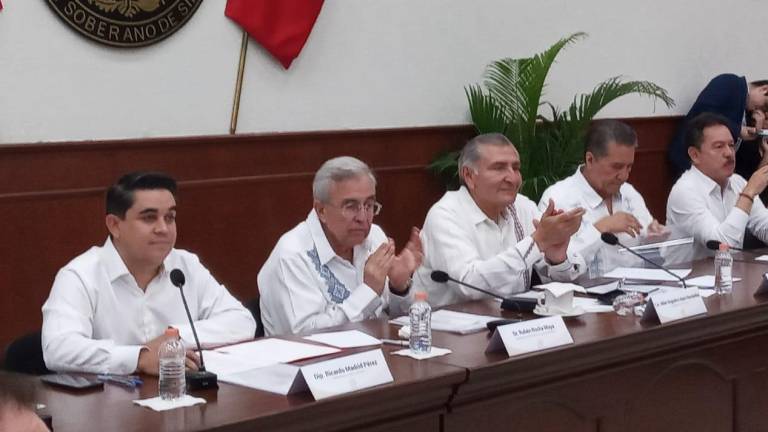 Reunión del Secretario de Gobernación con integrantes del Congreso de Sinaloa.