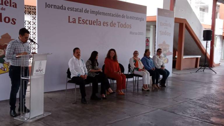 El programa fue lanzado a nivel estatal en la Escuela Secundaria Jesusita Neda, en Culiacán.