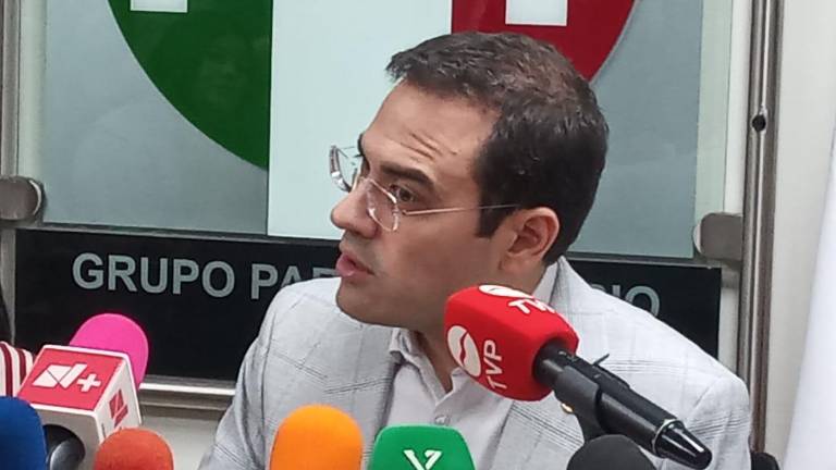 Bernardino Antelo descarta que el PRI vaya a realizar una alianza con el PAN para el próximo proceso electoral de 2027.