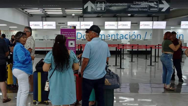 Las líneas aéreas reanudaron sus servicios después de que se liberara el Aeropuerto de Culiacán.