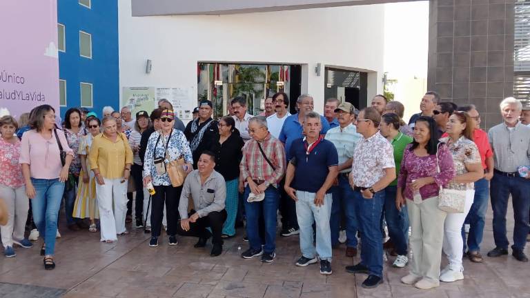 Jubilados de la UAS advierten que mantendrán la lucha contra la reingeniería financiera.