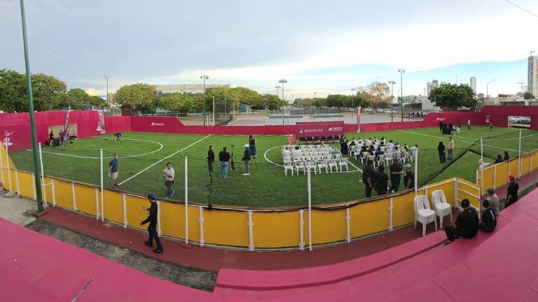 Modernizan el Cefurmaz para impulsar el futbol y el deporte adaptado.