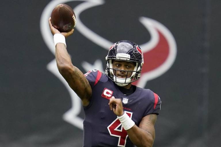 Deshaun Watson, quarterback de los Texans de Houston, enfrenta nuevas acusaciones de agresión sexual