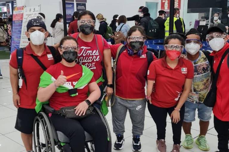 Selección Mexicana de Paranatación paga de su bolsa gastos a competencia mundial