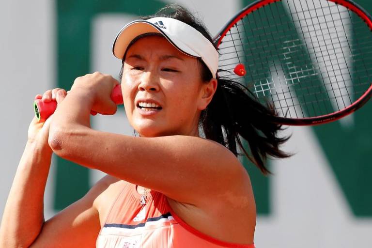 VIDEO muestra a tenista Peng Shuai retractándose de acusaciones de abuso