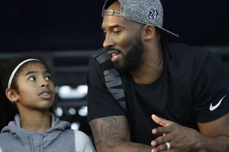 Kobe Bryant y su hija Gigi son homenajeados con estatua en California