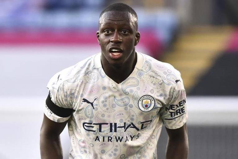 El Manchester City suspende a Benjamin Mendy por acusaciones de agresión sexual