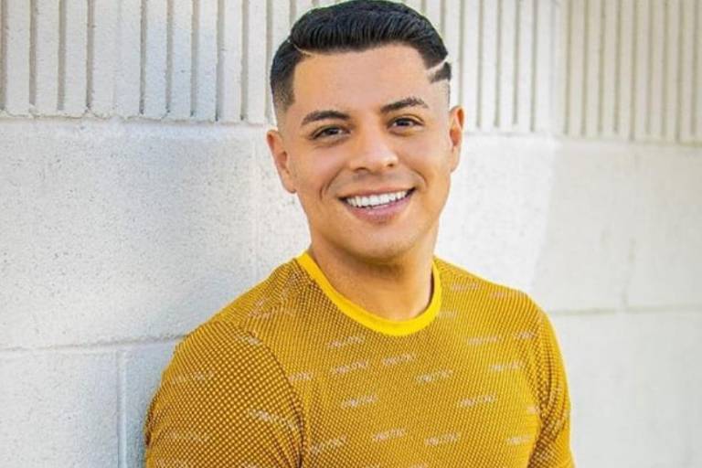 Eduin Caz, de Grupo Firme, es hospitalizado de emergencias por posible Covid-19