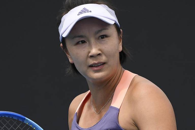 La tenista Peng Shuai reaparece en videollamada; dice a COI que está bien y a salvo