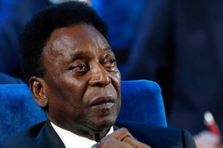 Pelé asegura que está ‘muy bien’ y continúa su recuperación tras cirugía en el colon