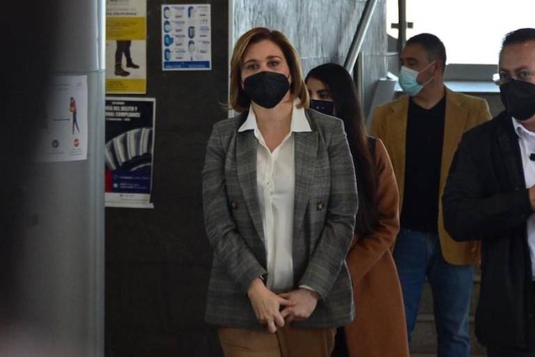 Juez retira pasaporte a candidata del PAN en Chihuahua por el caso Duarte. Ella acusa linchamiento