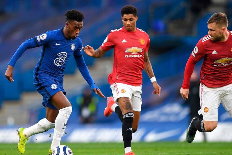 Chelsea y Manchester United empatan