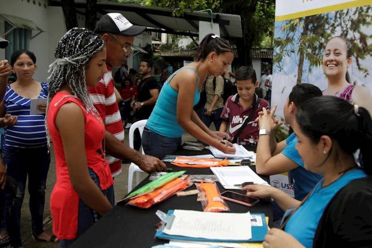 Mujeres, 84% de quienes perdieron su empleo por la pandemia: Inegi