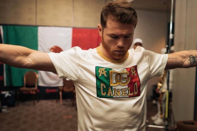 Canelo Álvarez es reconocido como el Peleador del Año 2021 por The Ring